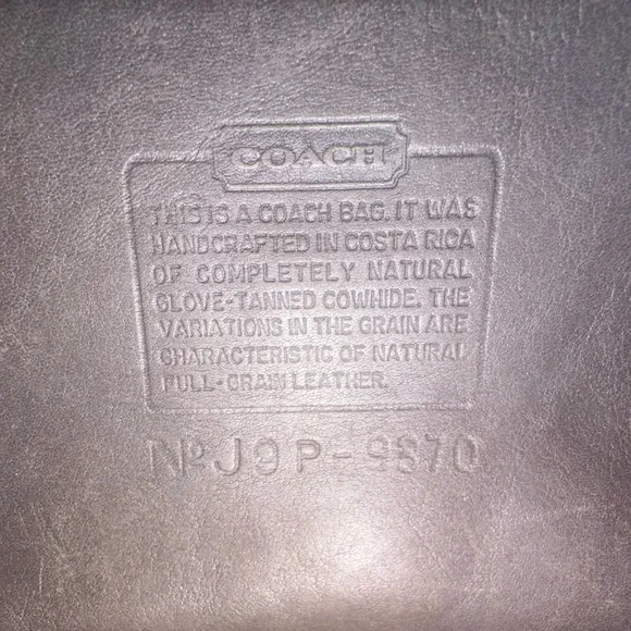 Vintage Coach Court in Dark Grey! - Picture 9 of 9